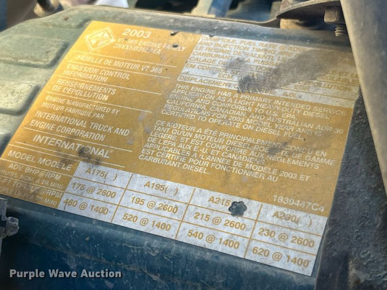 image for item LC9254 2004 International  4200 SBA truck cab and chassis