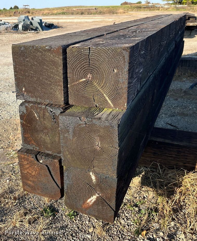 image for item LC9255 (6) wood beams