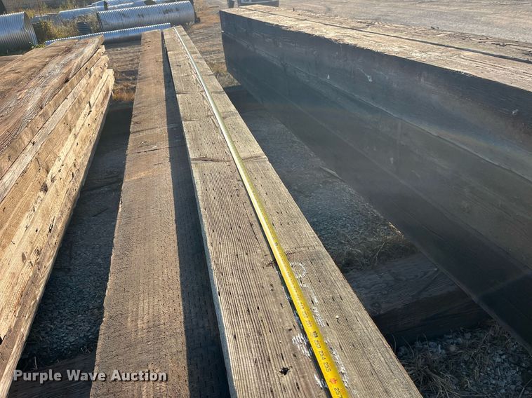 image for item LC9256 Approximately 13 wood planks