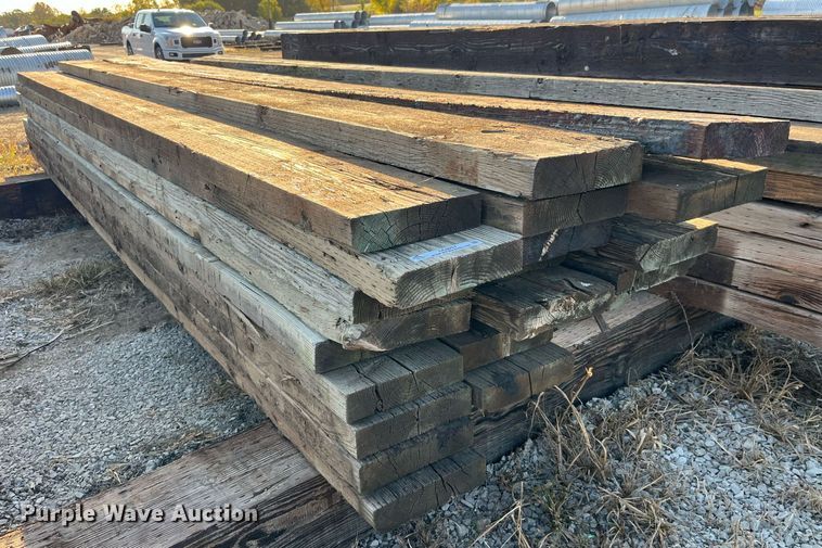 image for item LC9257 Approximately 28 wood planks