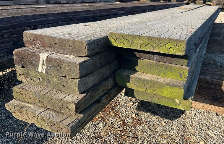 image for item LC9259 Approximately 10 wood planks