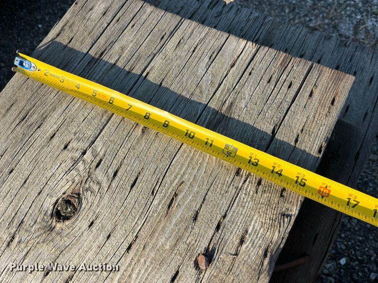 image for item LC9259 Approximately 10 wood planks