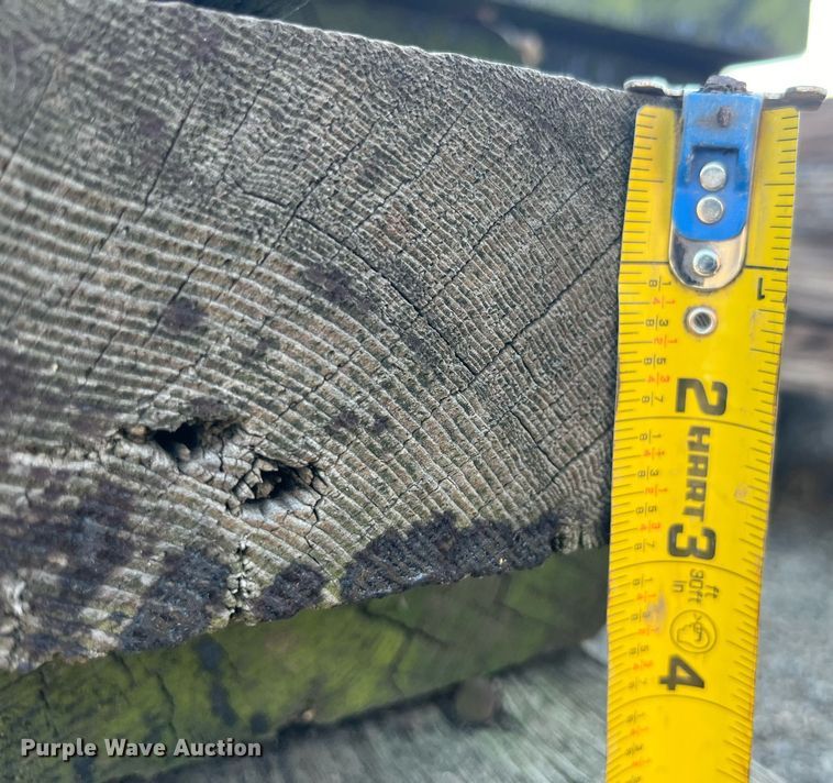 image for item LC9259 Approximately 10 wood planks