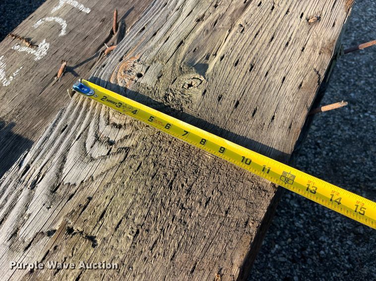 image for item LC9260 Approximately 7 wood planks