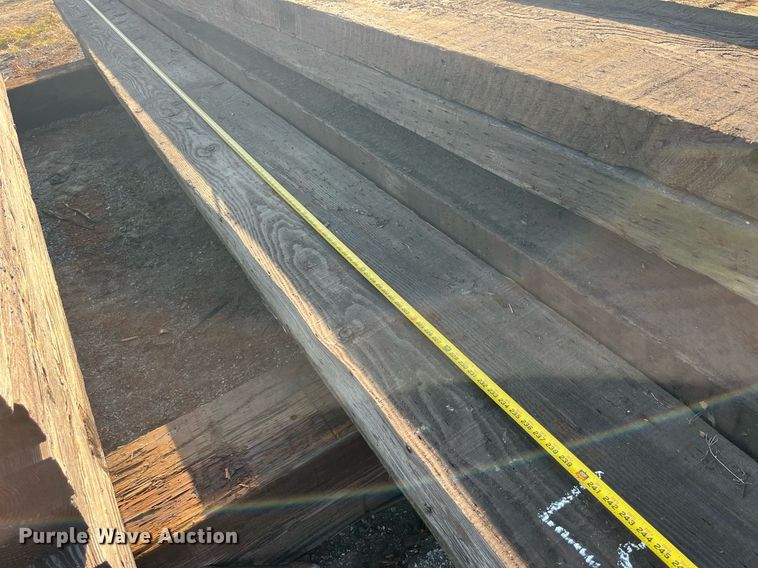 image for item LC9261 Approximately 15 wood planks