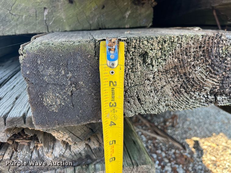 image for item LC9261 Approximately 15 wood planks