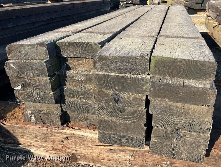 image for item LC9262 Approximately 24 wood planks