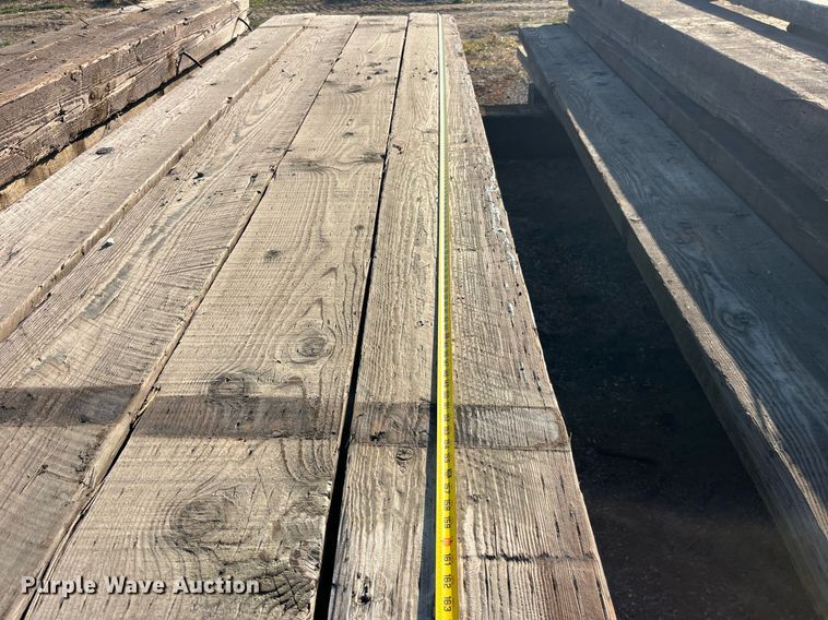 image for item LC9262 Approximately 24 wood planks