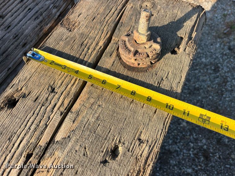 image for item LC9263 Approximately 16 wood beams