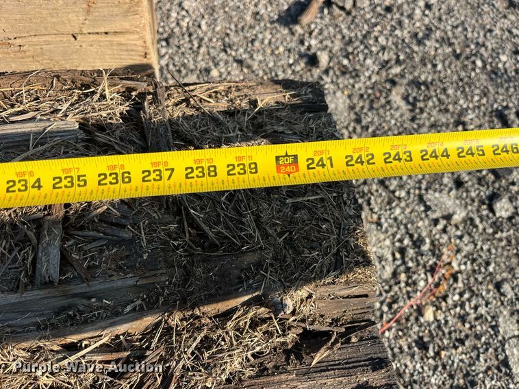 image for item LC9263 Approximately 16 wood beams