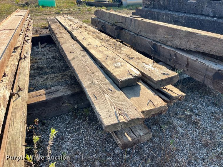 image for item LC9265 Approximately 24 wood planks