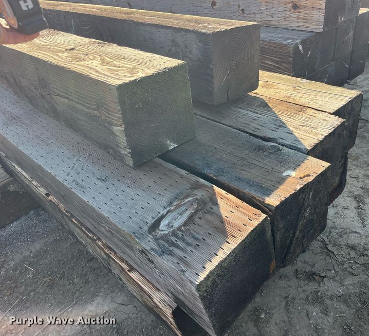 image for item LC9267 Approximately 10 wood beams