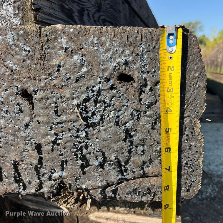 image for item LC9269 Approximately 10 wood beams