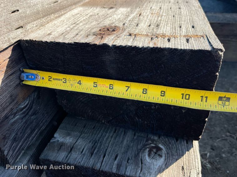 image for item LC9271 Approximately 7 wood planks