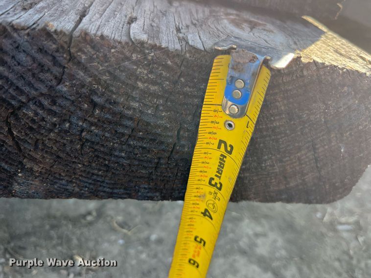 image for item LC9271 Approximately 7 wood planks