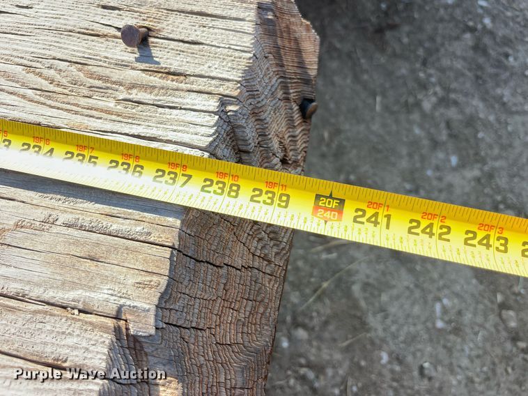 image for item LC9272 Approximately 9 wood planks