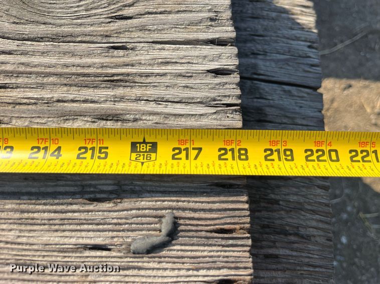 image for item LC9273 Approximately 32 wood planks