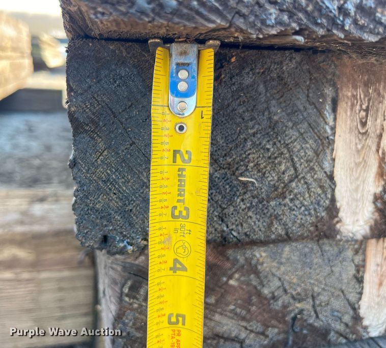 image for item LC9273 Approximately 32 wood planks