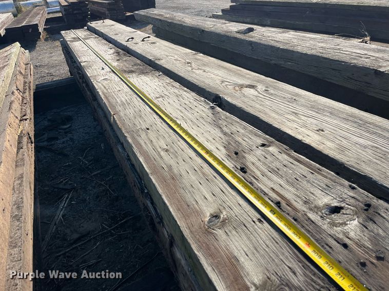 image for item LC9275 Approximately 10 wood planks