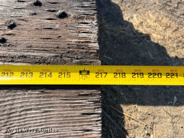 image for item LC9275 Approximately 10 wood planks