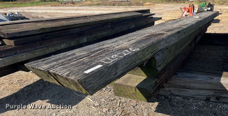 image for item LC9276 Approximately 7 wood planks