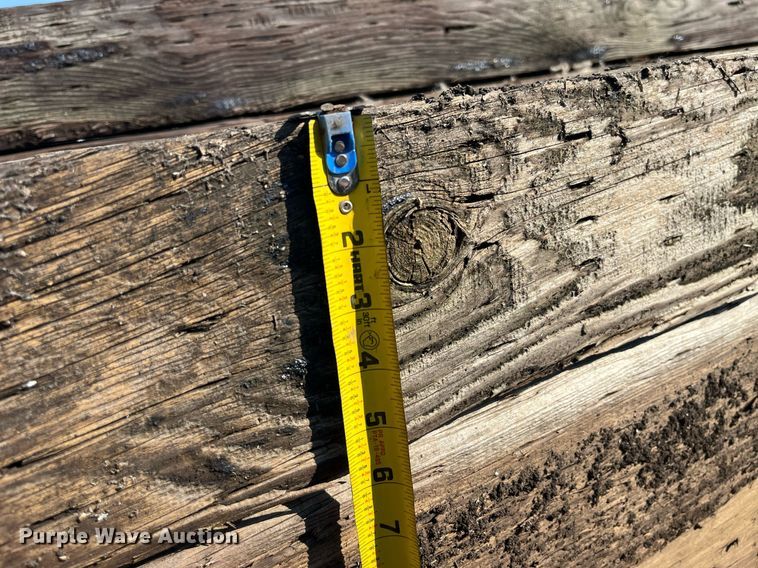 image for item LC9276 Approximately 7 wood planks