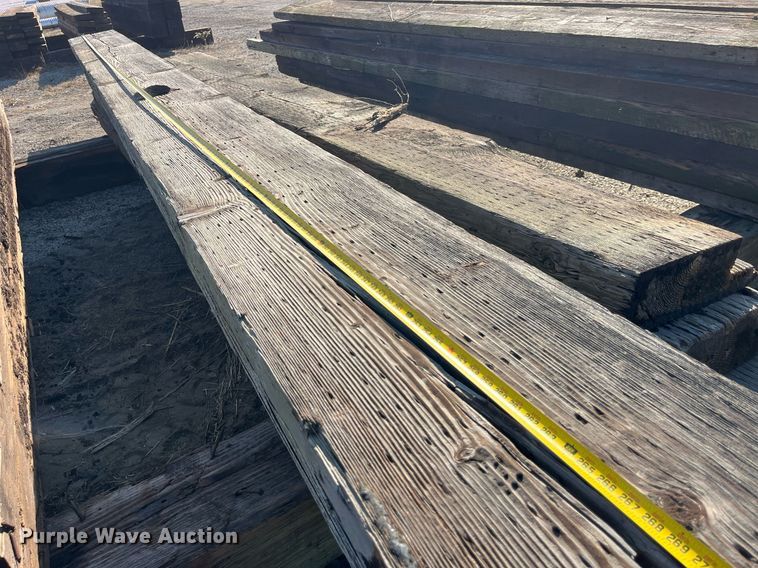 image for item LC9276 Approximately 7 wood planks