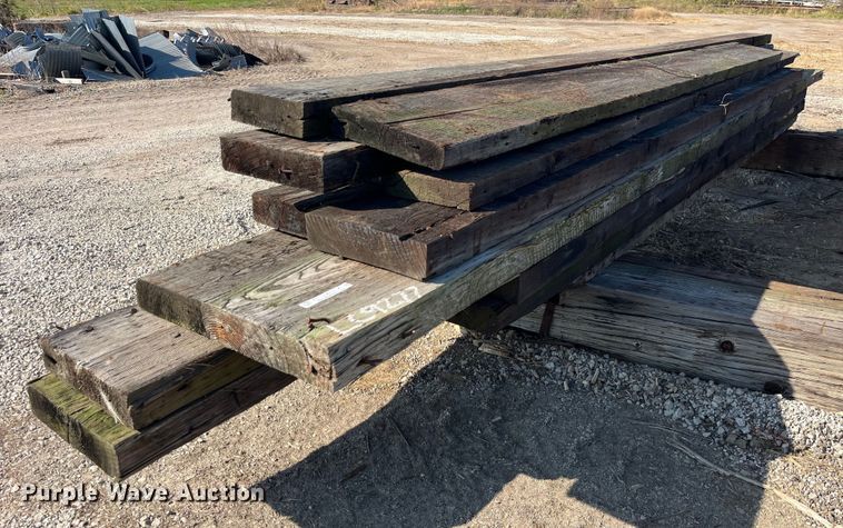 image for item LC9277 Approximately 14 wood planks