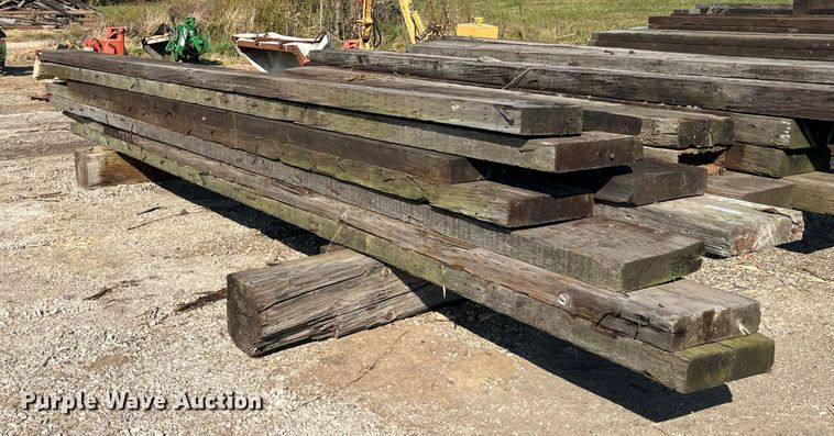 image for item LC9277 Approximately 14 wood planks