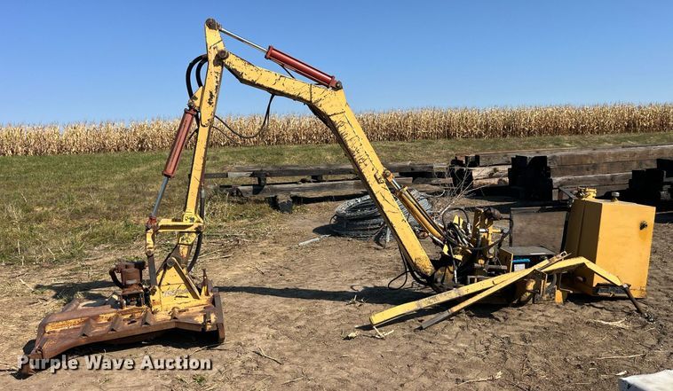 image for item LC9280 Tiger side boom rotary mower