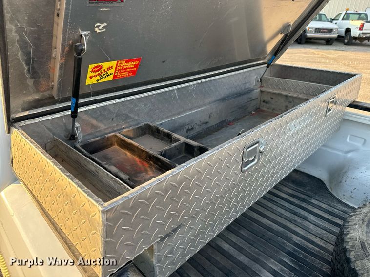 image for item MS9806 2000 Ford Ranger XLT SuperCab pickup truck
