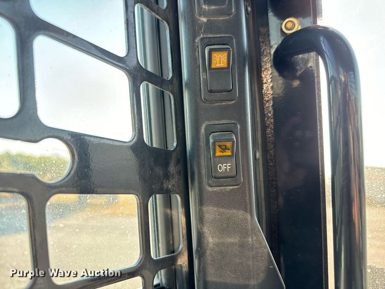 image for item MS9810 2012 Bobcat  S750 skid steer loader