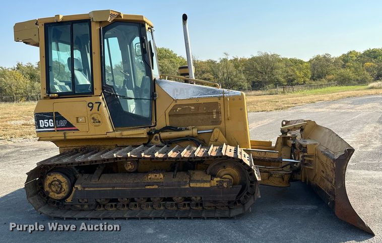 image for item MS9811 2002 Caterpillar  D5G dozer