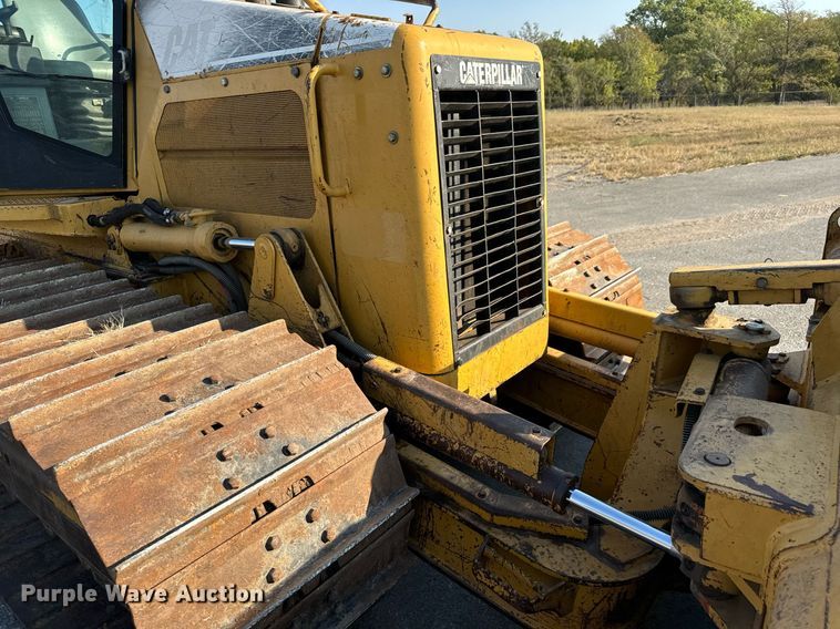 image for item MS9811 2002 Caterpillar  D5G dozer