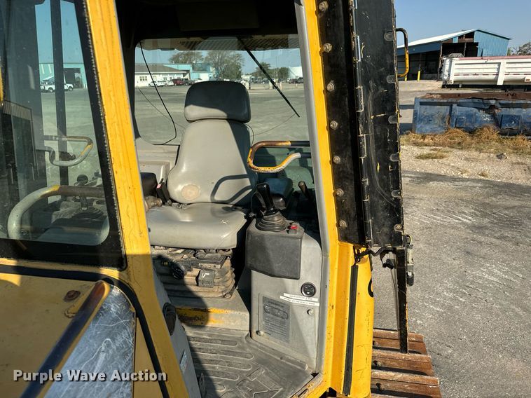image for item MS9811 2002 Caterpillar  D5G dozer