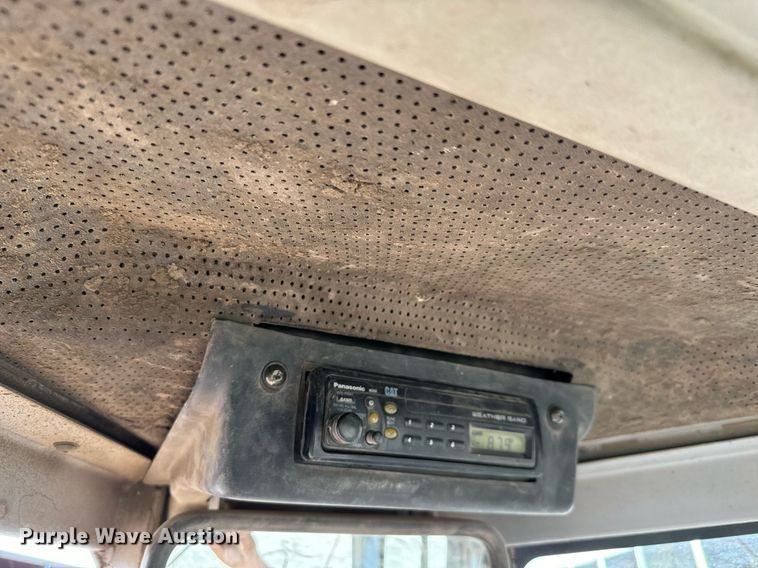 image for item MS9811 2002 Caterpillar  D5G dozer