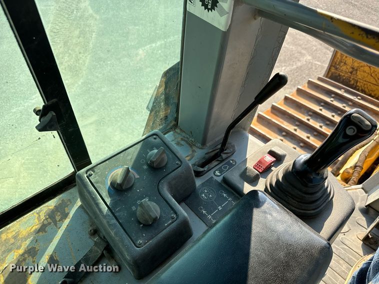 image for item MS9811 2002 Caterpillar  D5G dozer