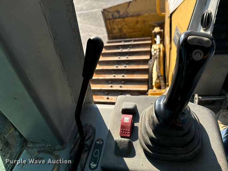 image for item MS9811 2002 Caterpillar  D5G dozer