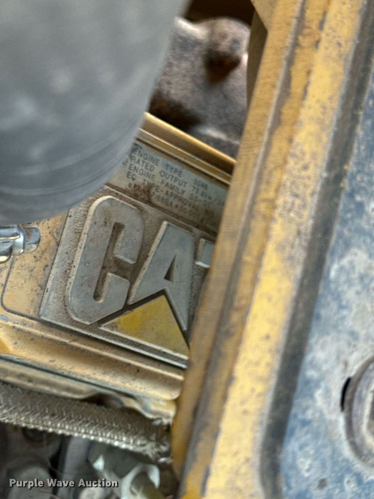 image for item MS9811 2002 Caterpillar  D5G dozer