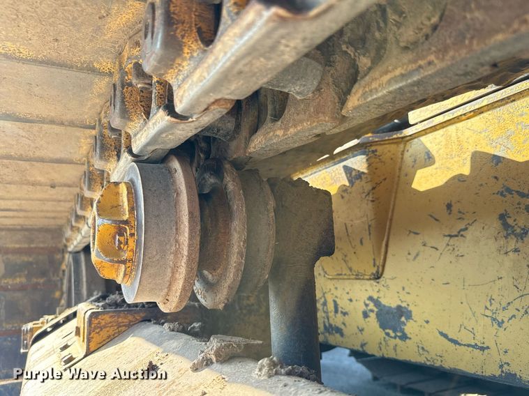 image for item MS9811 2002 Caterpillar  D5G dozer