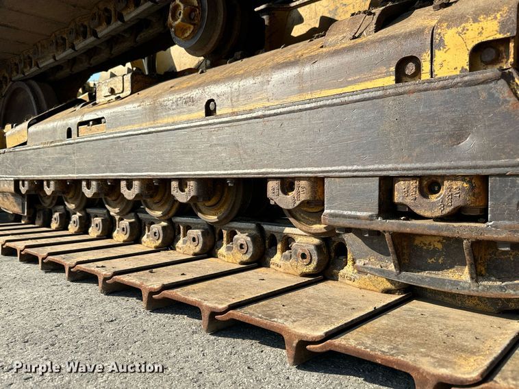 image for item MS9811 2002 Caterpillar  D5G dozer