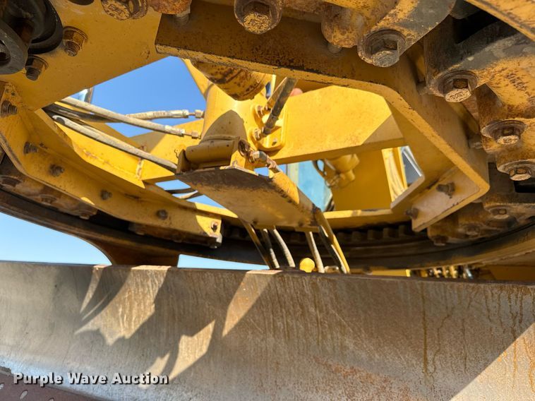 image for item MS9813 2003 Caterpillar 140H VHP Plus motor grader