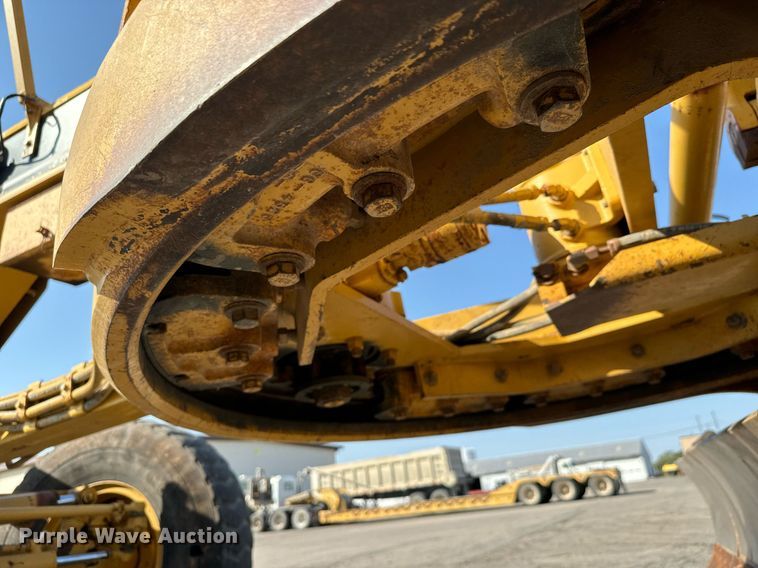 image for item MS9813 2003 Caterpillar 140H VHP Plus motor grader