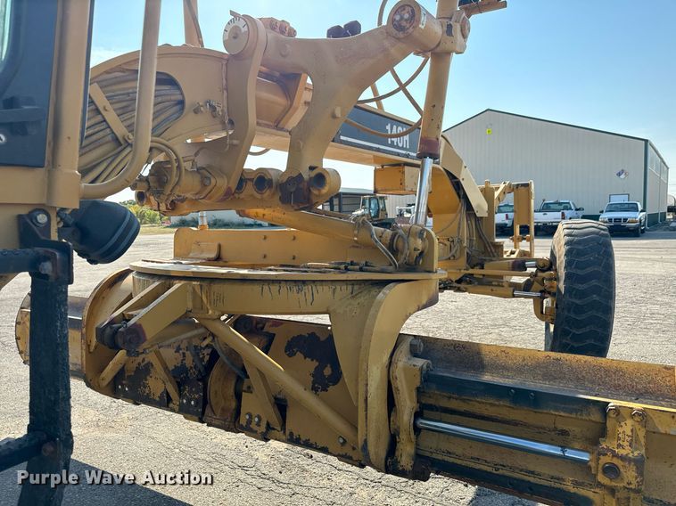 image for item MS9813 2003 Caterpillar 140H VHP Plus motor grader