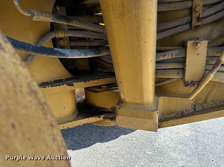 image for item MS9813 2003 Caterpillar 140H VHP Plus motor grader