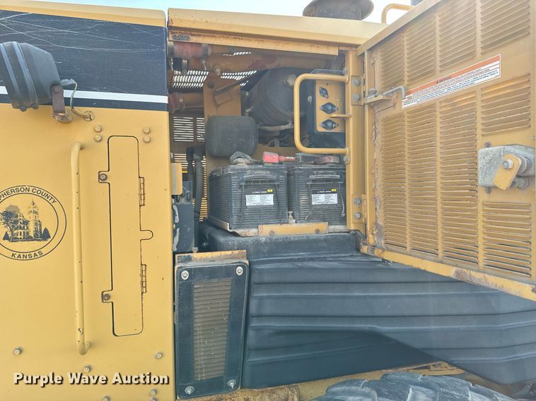 image for item MS9813 2003 Caterpillar 140H VHP Plus motor grader