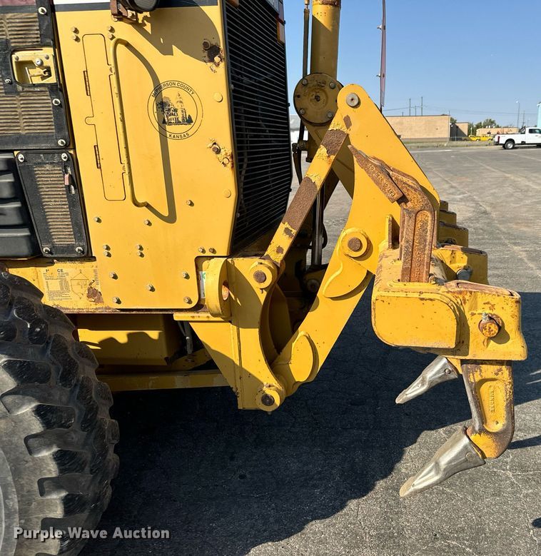 image for item MS9813 2003 Caterpillar 140H VHP Plus motor grader