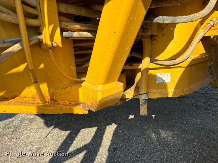 image for item MS9813 2003 Caterpillar 140H VHP Plus motor grader