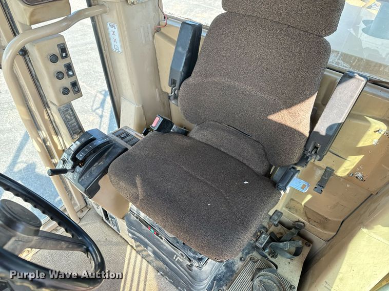 image for item MS9813 2003 Caterpillar 140H VHP Plus motor grader