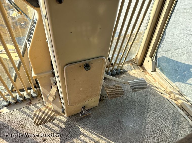 image for item MS9813 2003 Caterpillar 140H VHP Plus motor grader